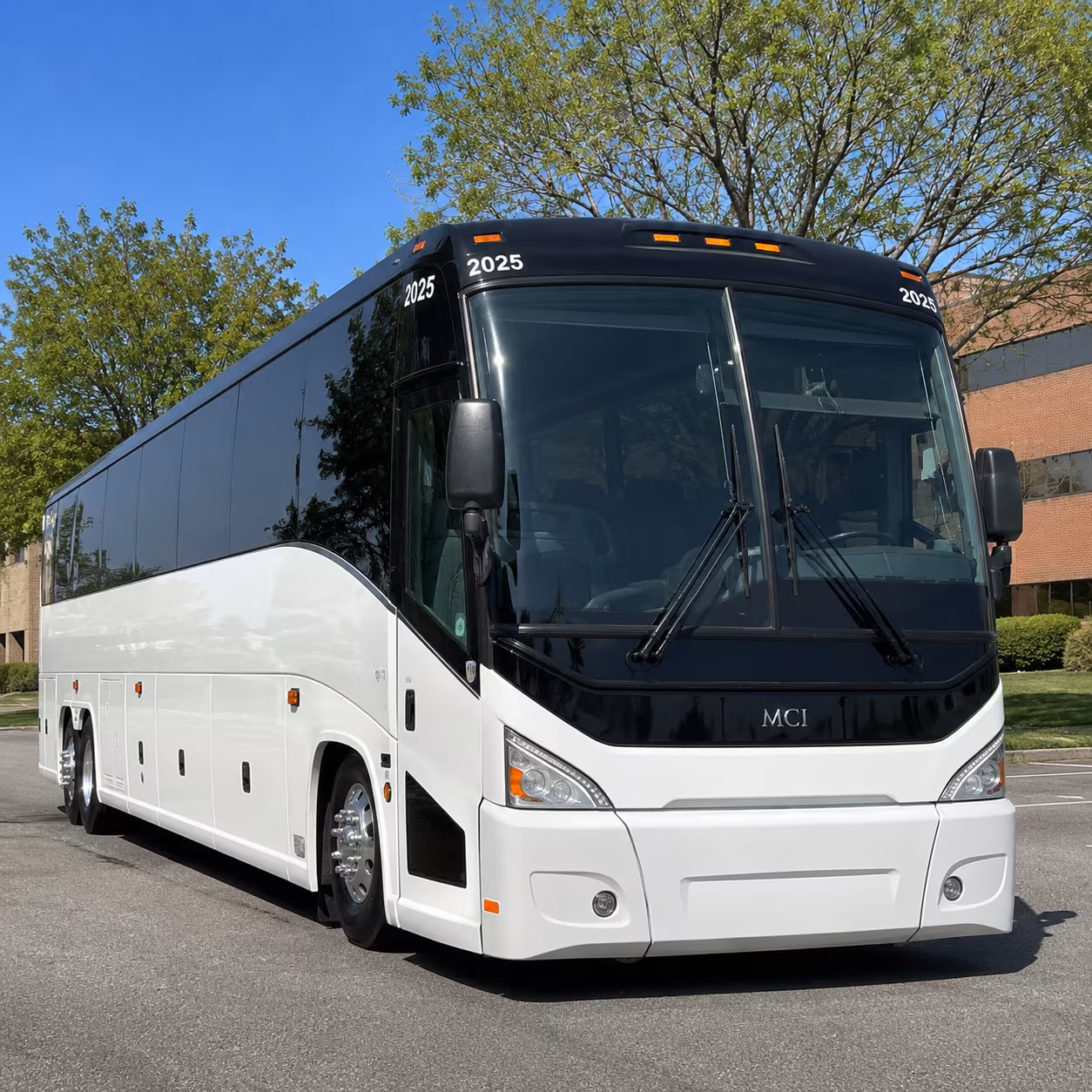 busrentalwaterloo com is the easiest way to find airport transfers from waterloo